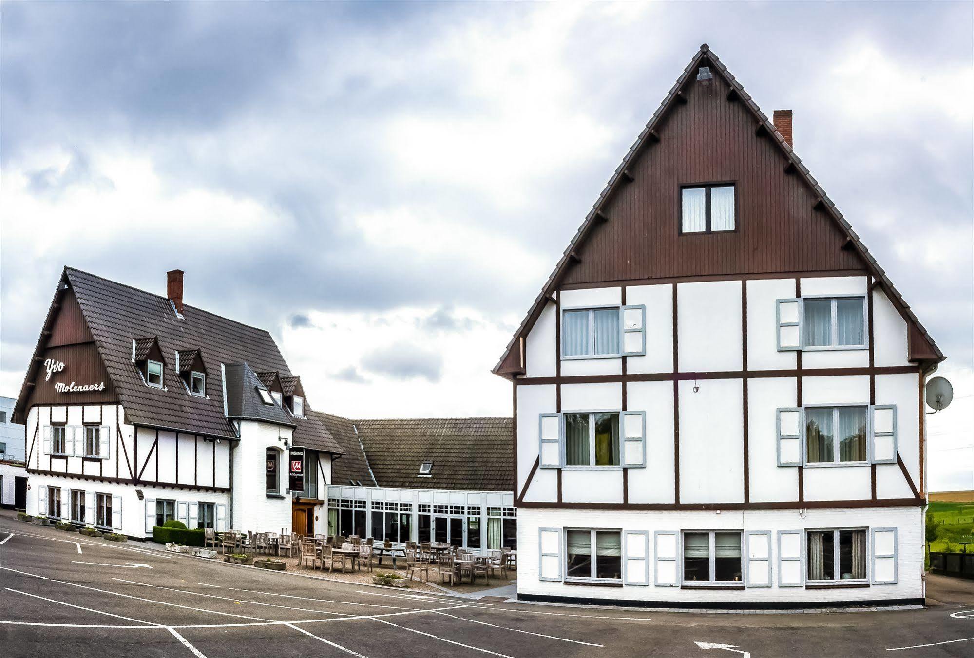 Hotel Malpertuus Riemst Exterior photo